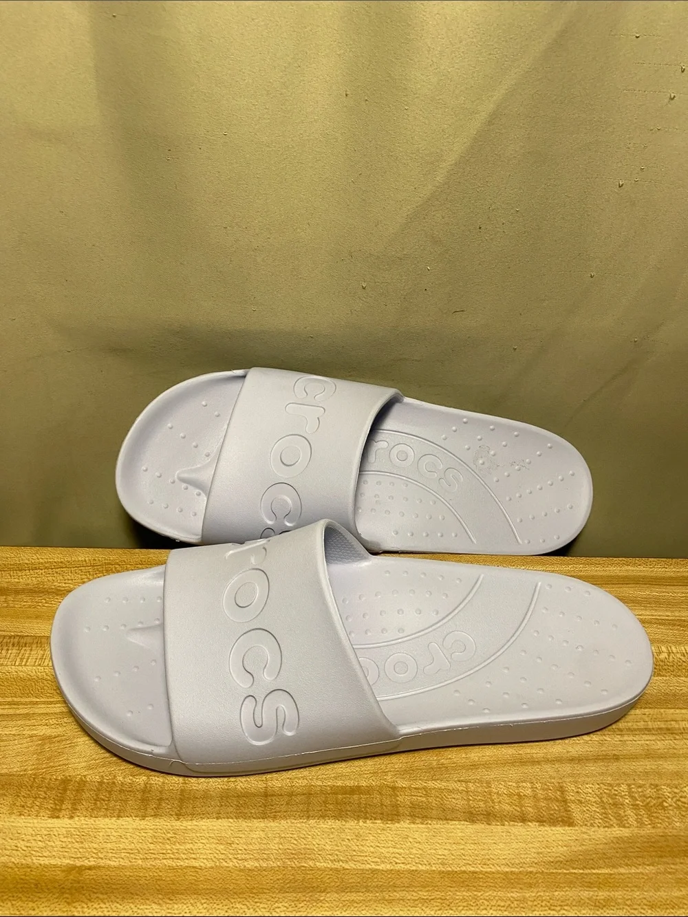 CROCS Unisex Adult Essentials Slides Sandals  M 10/ W 12